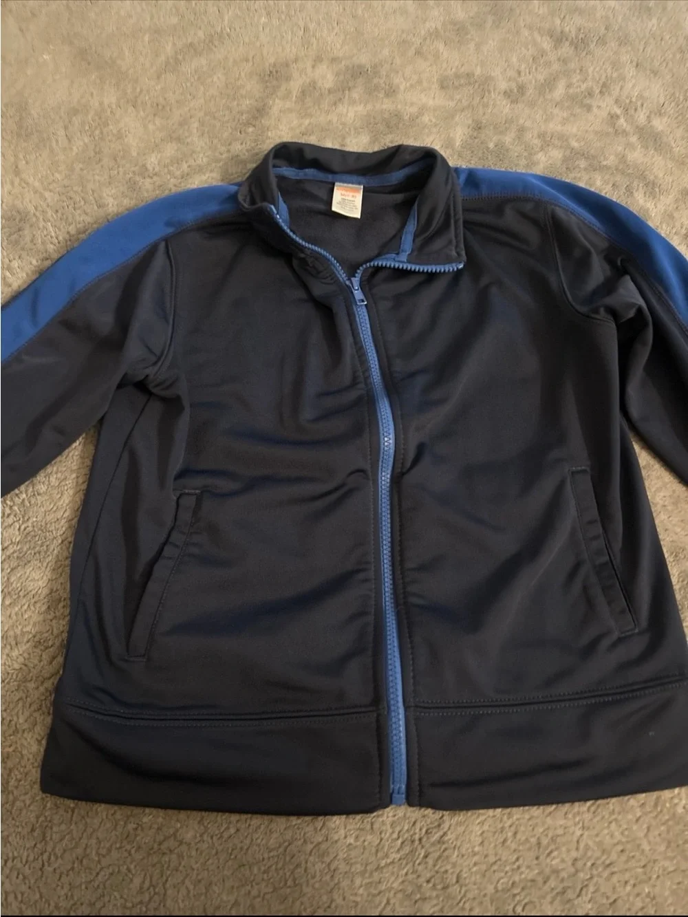 Boy’s Gymboree sweatshirt 7-8